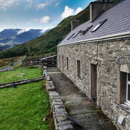 Snowdonia Mountain Hostel Bethesda Esterno foto