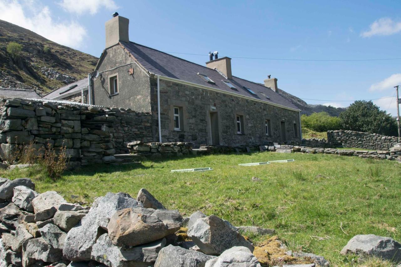 Snowdonia Mountain Hostel Bethesda Esterno foto