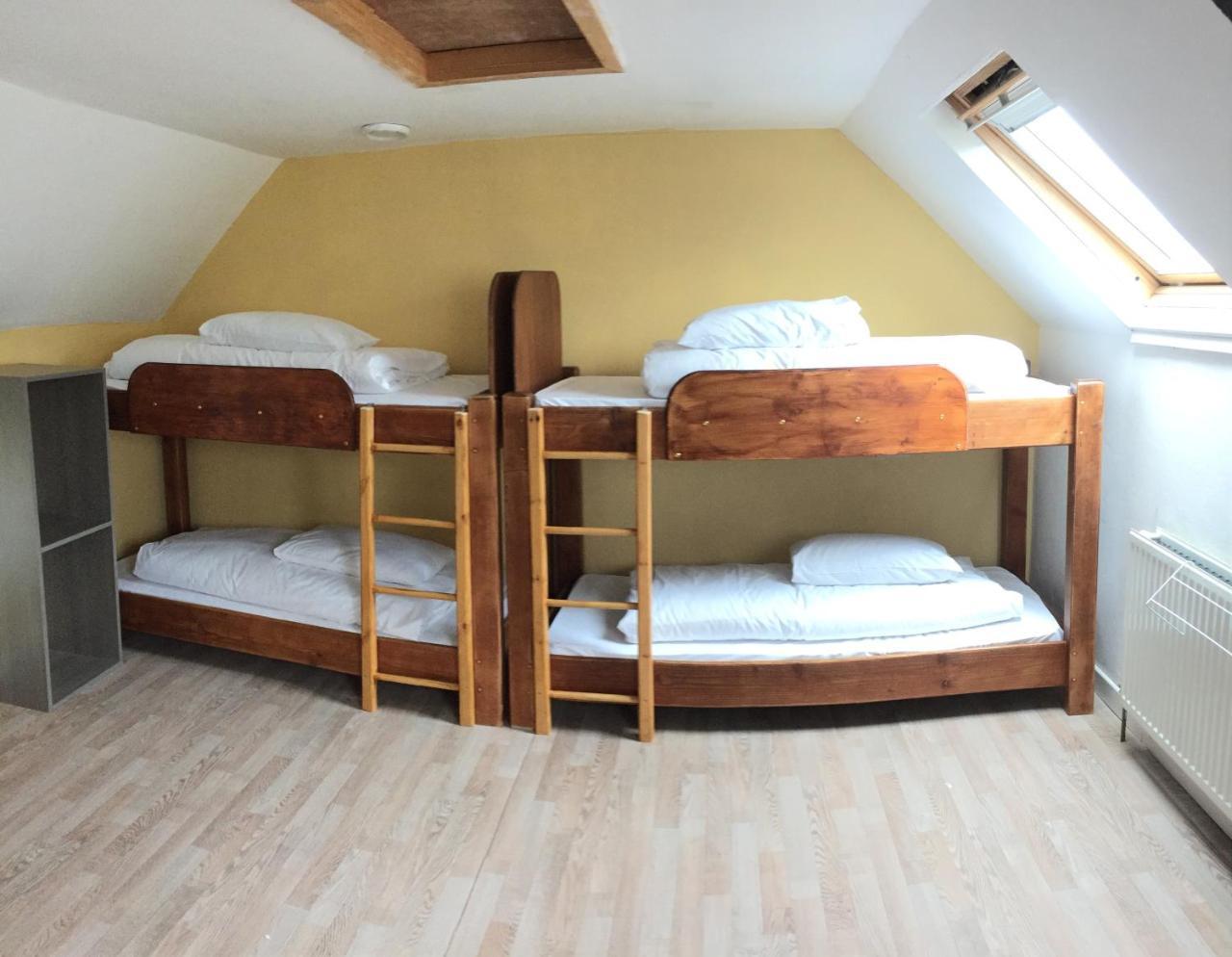 Snowdonia Mountain Hostel Bethesda Esterno foto